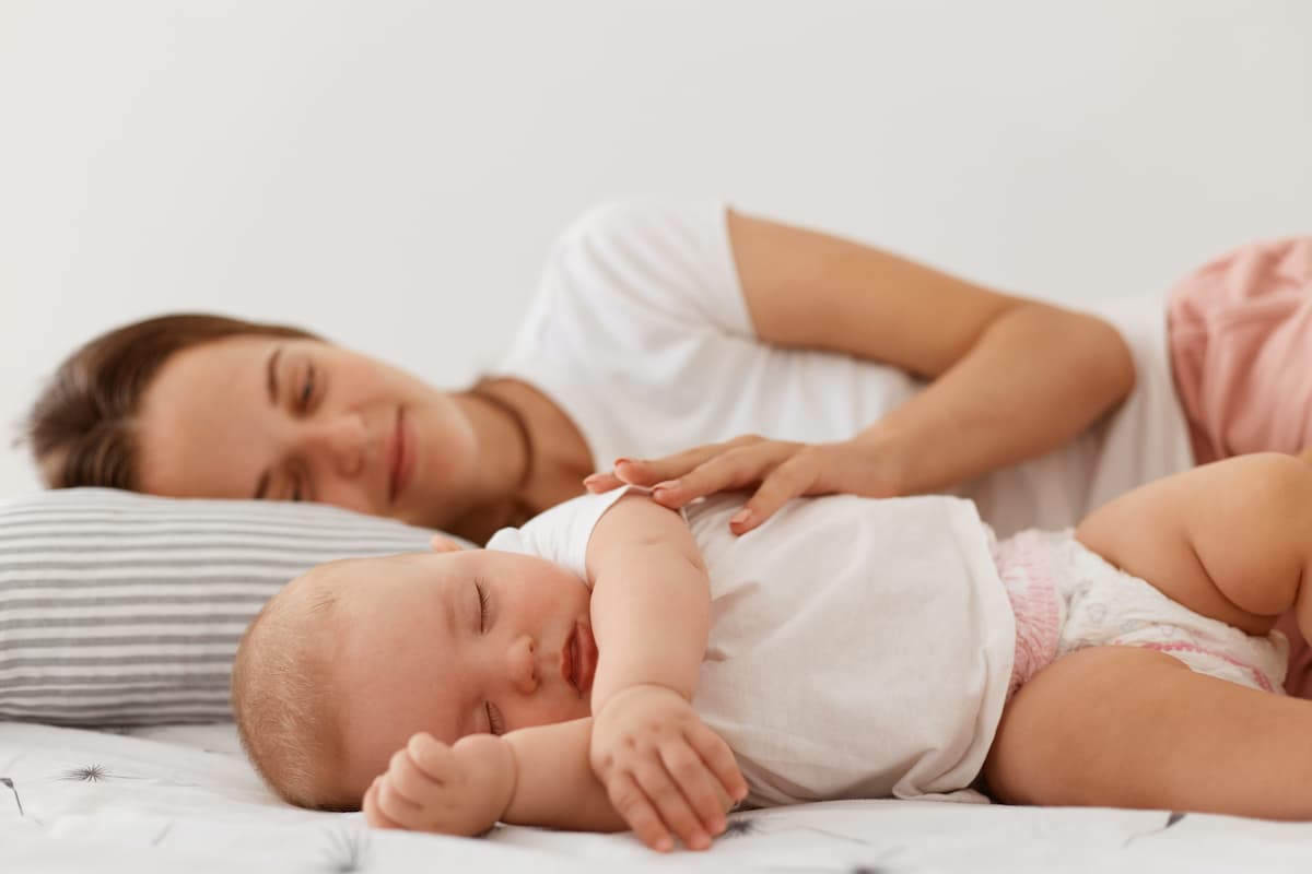 cuándo bebé duerme toda la noche Lémur